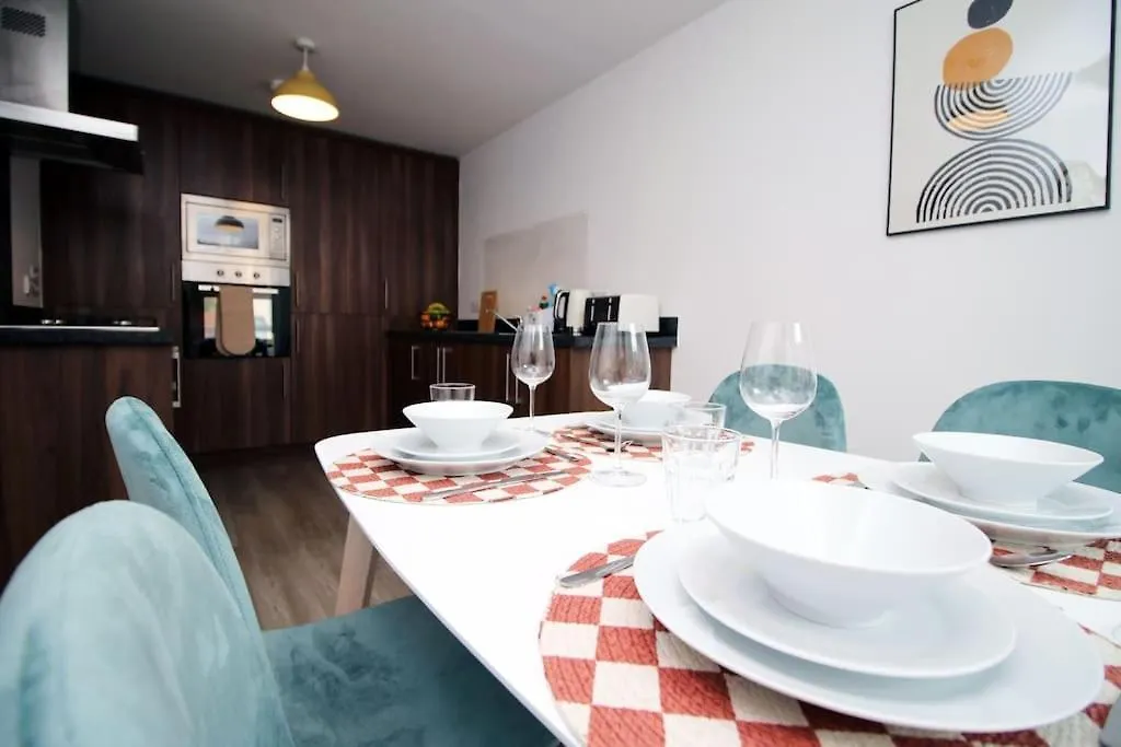 Modern Cardiff Comfort: 3-Bed House with Free Parking United Kingdom