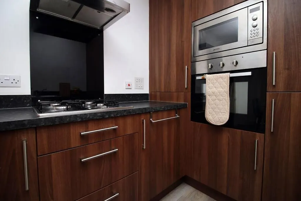 Holiday home Modern Cardiff Comfort: 3-Bed House with Free Parking